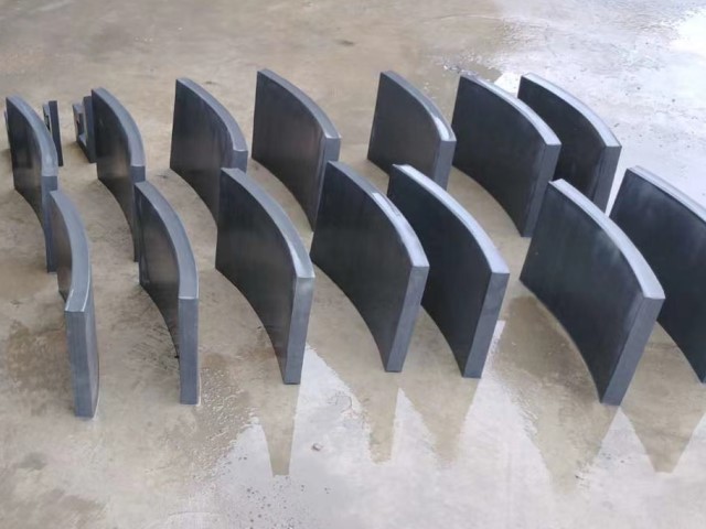 black sandstone panels
